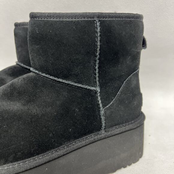 UGG Classic 1134991-BLK Boot Women's Black Suede Platform Ankle Bootie - Picture 3 of 11